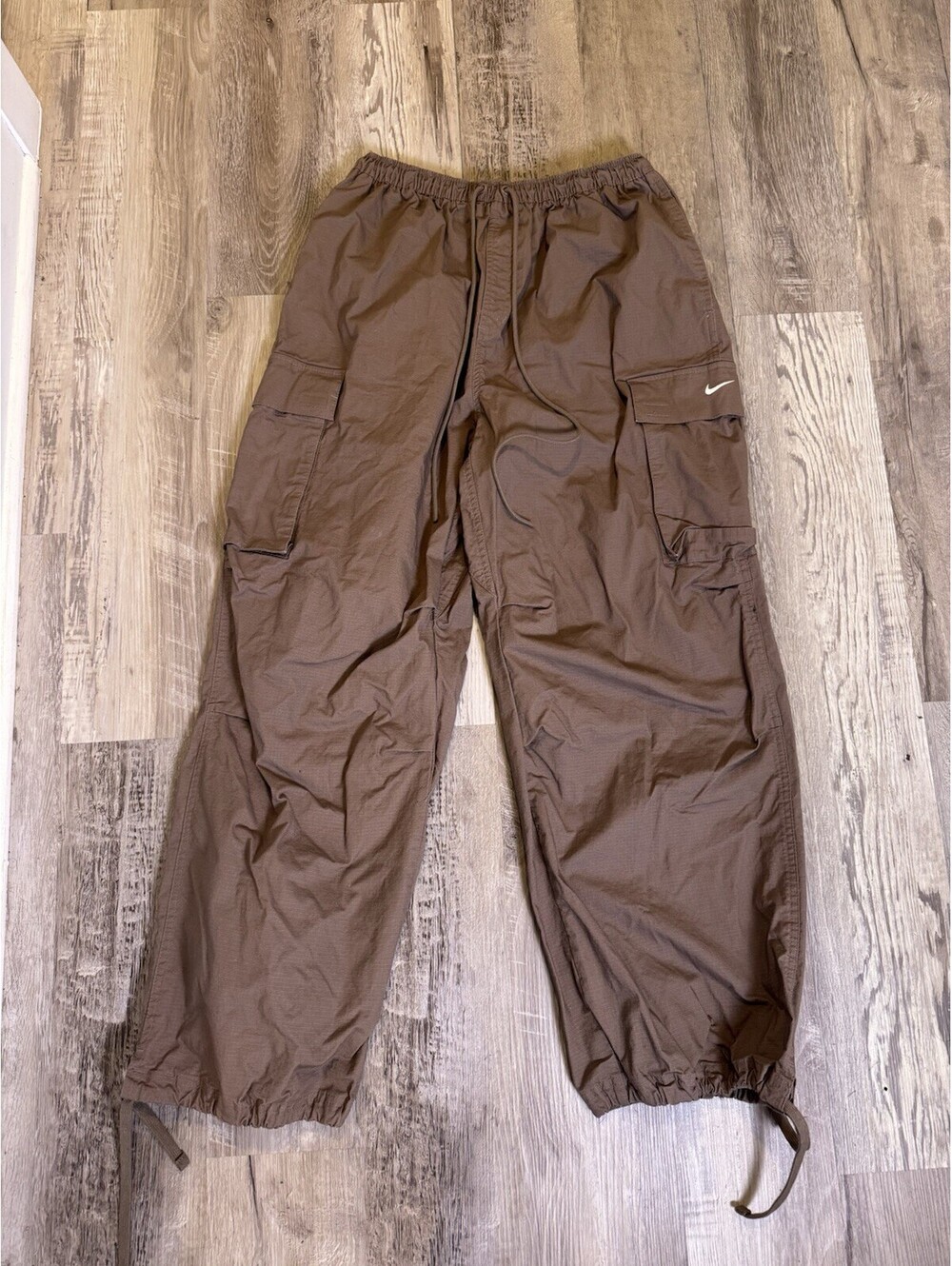 Nike Brown Ripstop Cargo Pants Men’s Large L Utility Drawstring Cuff Swoosh